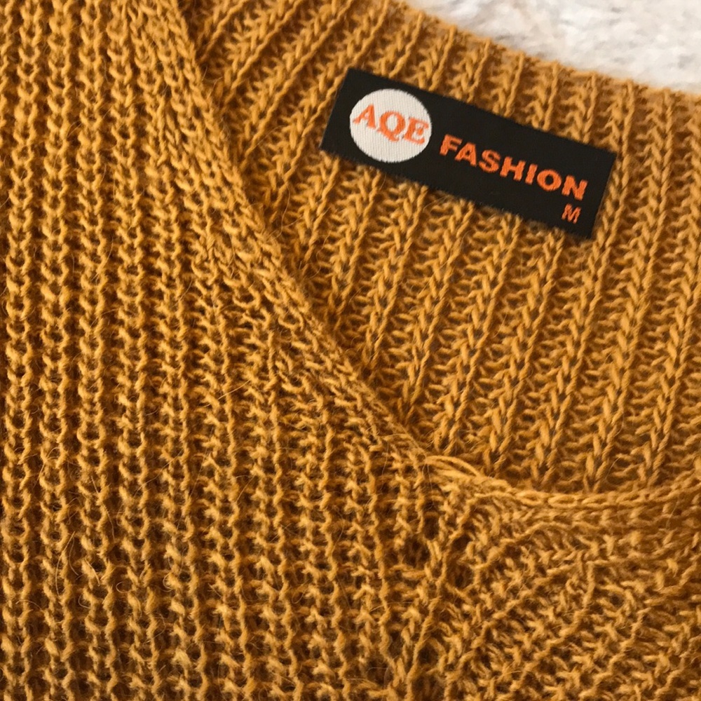 Colorblock Sweater - Picture 2 of 4